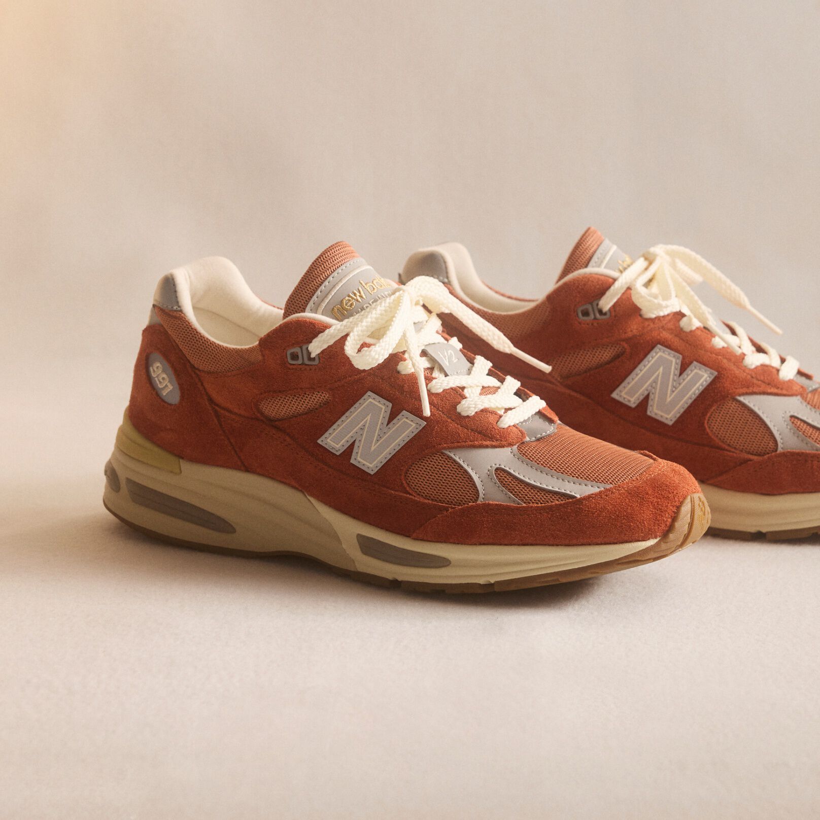Unisex Made in UK 991v2 Vintage Sports Shoes - New Balance