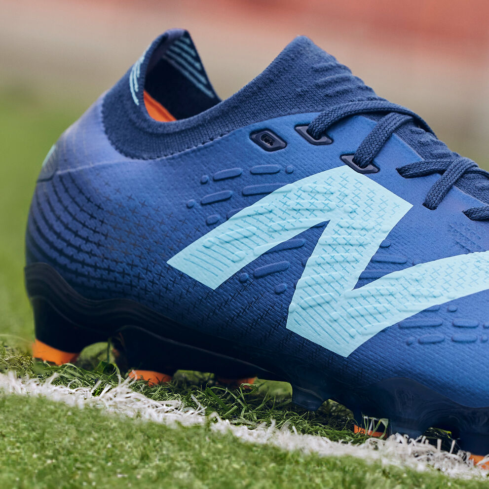 Unisex TEKELA PRO LOW FG V4+ Football Boots New Balance